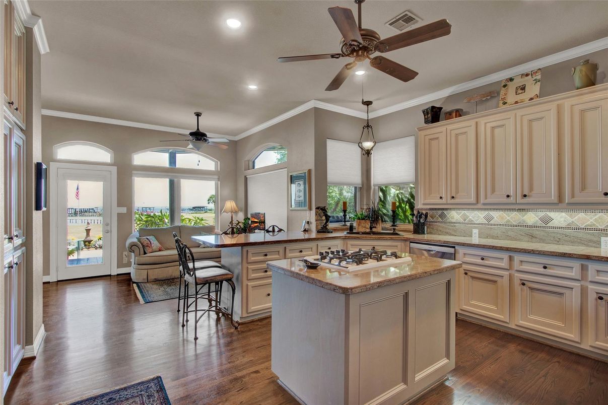 Interior, Kitchen, Pendant Lights, Recessed Lighting, Wood Texture Flooring