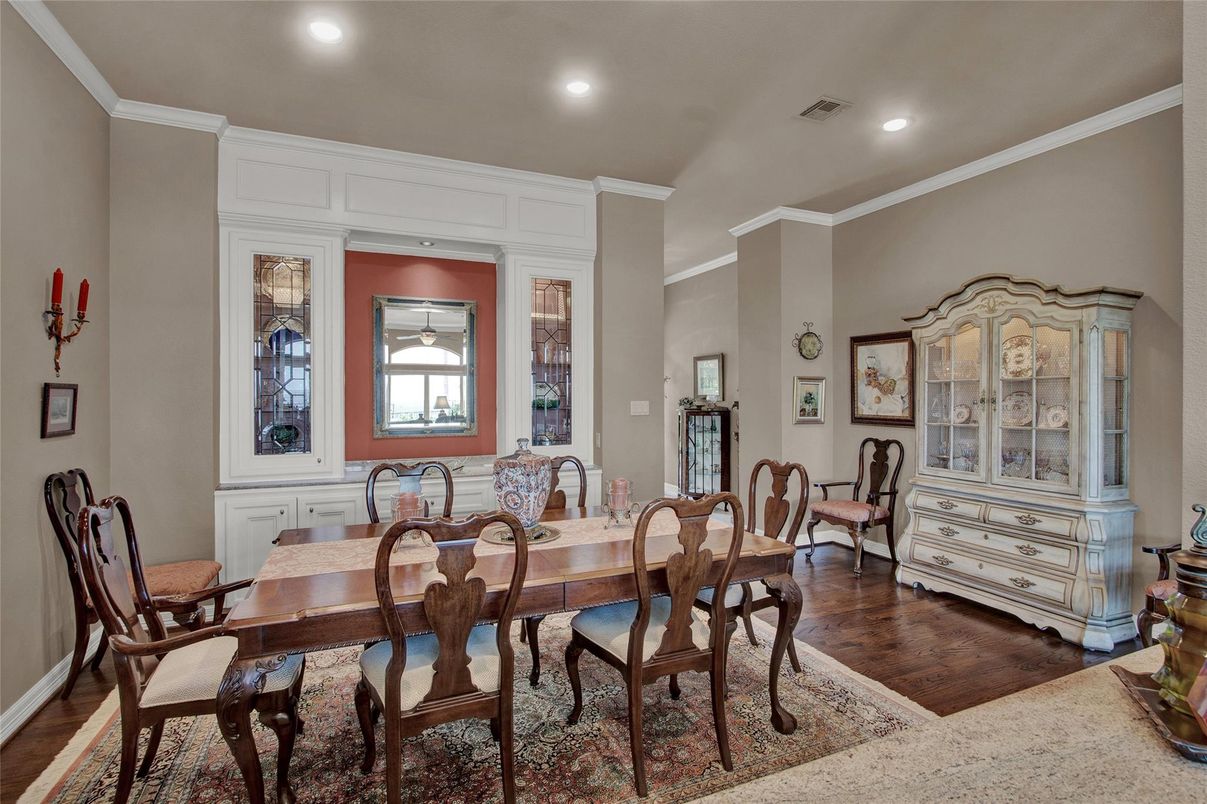 Dining room, Interior, Recessed Lighting, Wood Texture Flooring