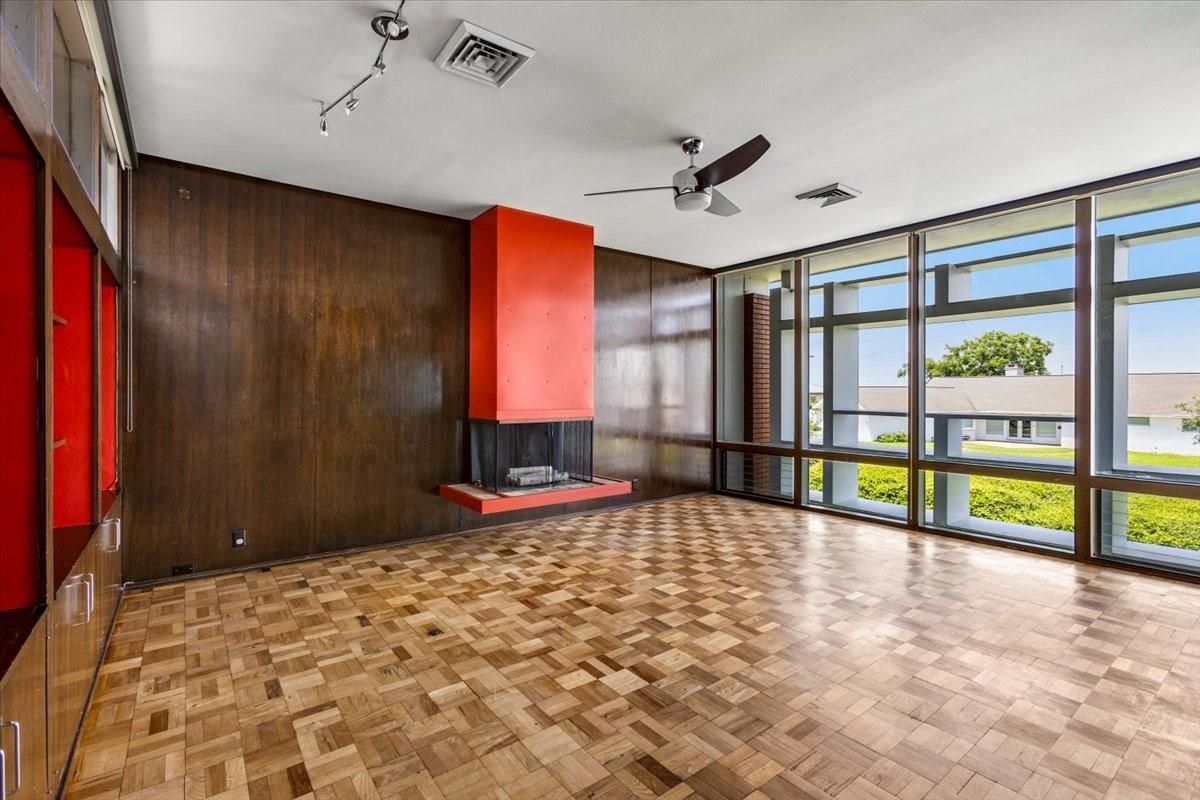 Empty room, Interior, Water, Wooden Walls