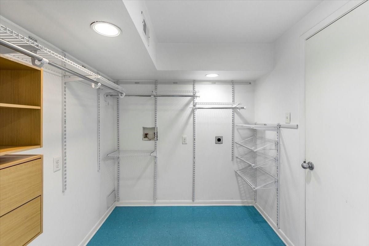 Interior, Recessed Lighting, Walk-in Closets