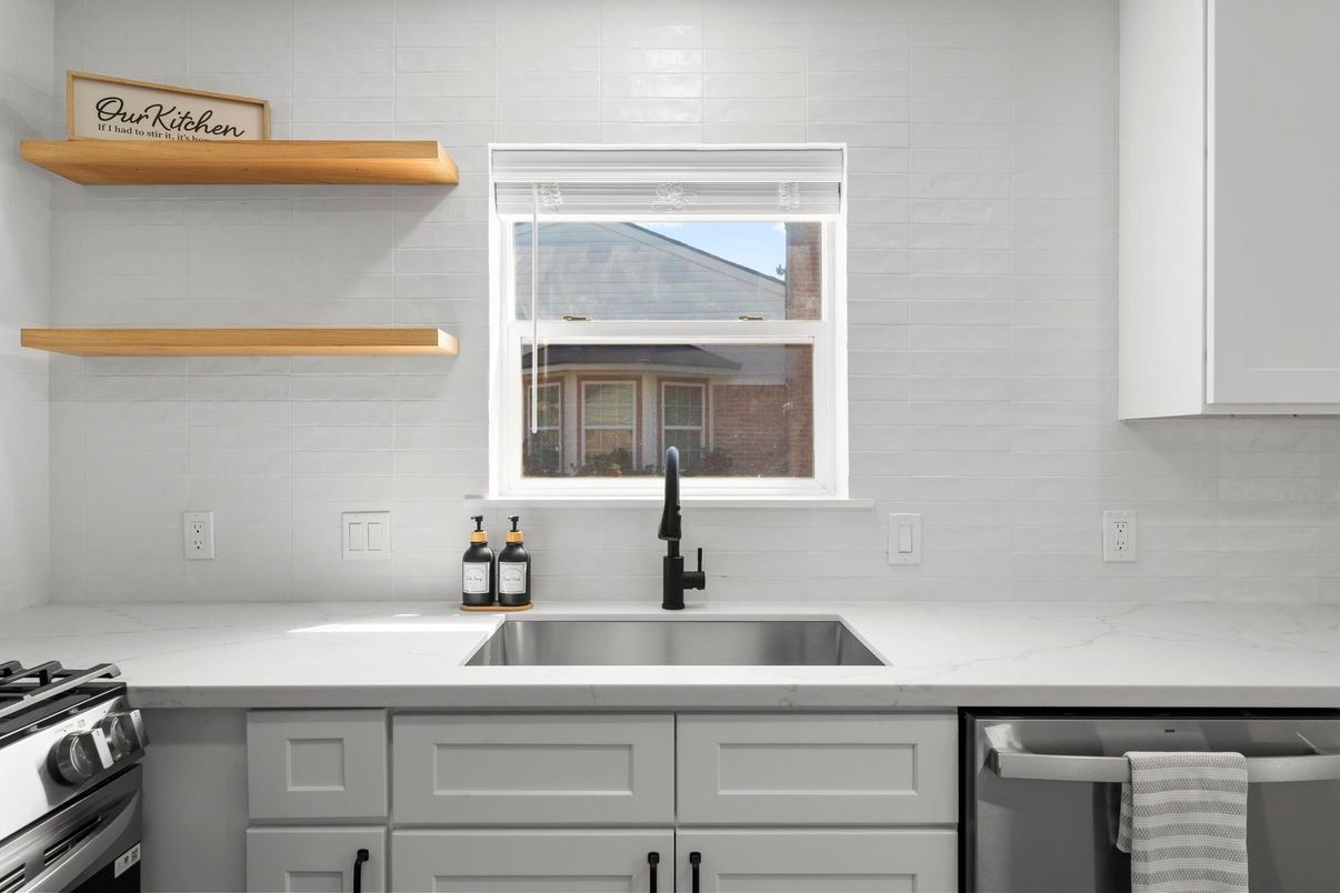 Interior, Kitchen, Stainless Steel Appliances