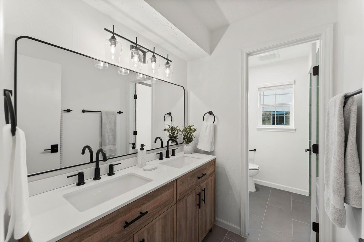 Bathroom, Dual Sink Vanities, Interior