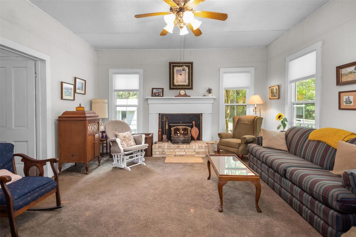 Fireplace, Interior, Living room