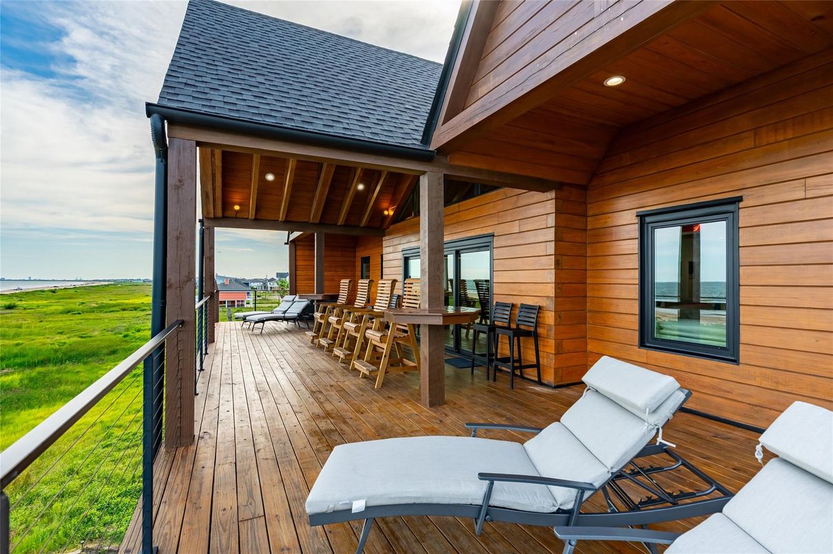 Exterior, Wood Texture Flooring