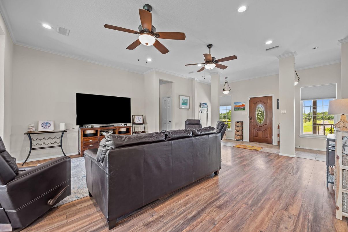 Interior, Living room, Recessed Lighting, Wood Texture Flooring