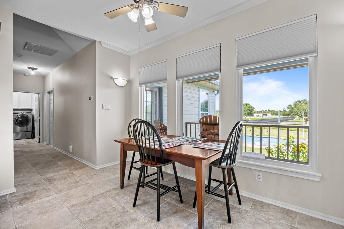 Dining room, Interior, Washer