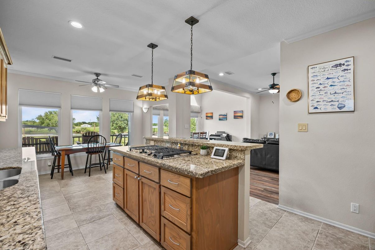 Dining room, Interior, Kitchen, Pendant Lights, Recessed Lighting, Wood Texture Flooring