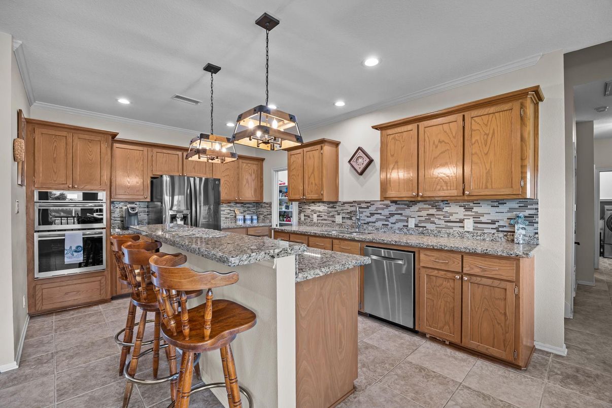 Interior, Kitchen, Pendant Lights, Recessed Lighting, Stainless Steel Appliances