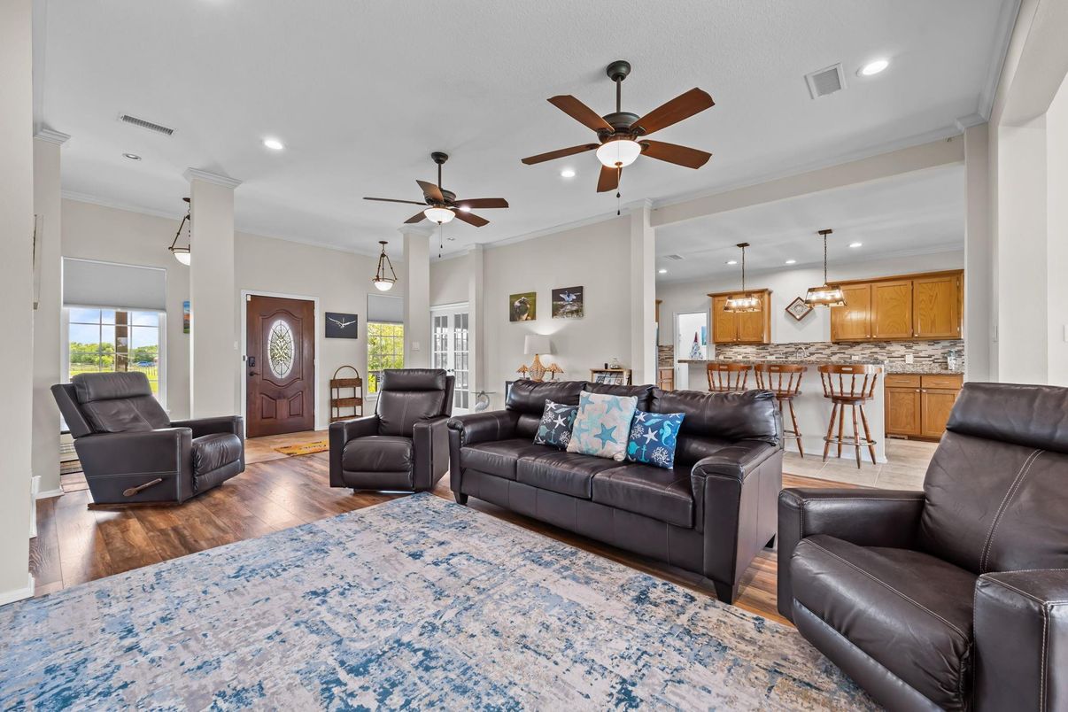 Interior, Kitchen, Living room, Pendant Lights, Recessed Lighting, Wood Texture Flooring