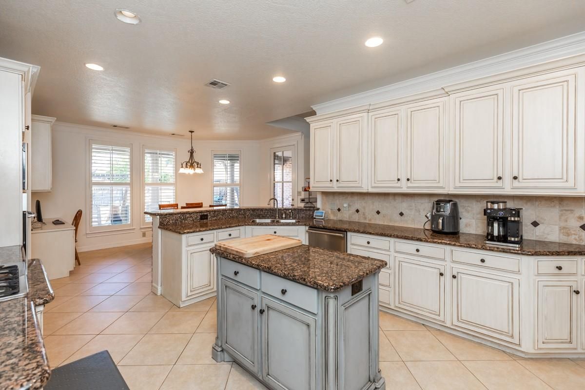 Interior, Kitchen, Pendant Lights, Recessed Lighting