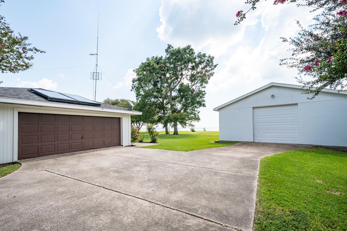 Backyard, Detached Garage, Exterior, Solar Panels