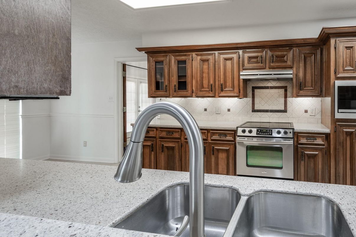 Interior, Kitchen, Stainless Steel Appliances