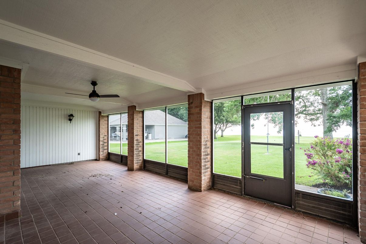 Empty room, Interior, Stone Walls, Sun Room