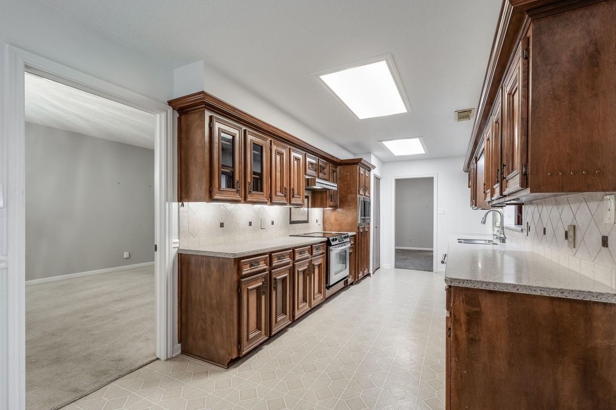 Interior, Kitchen, Tile Countertops