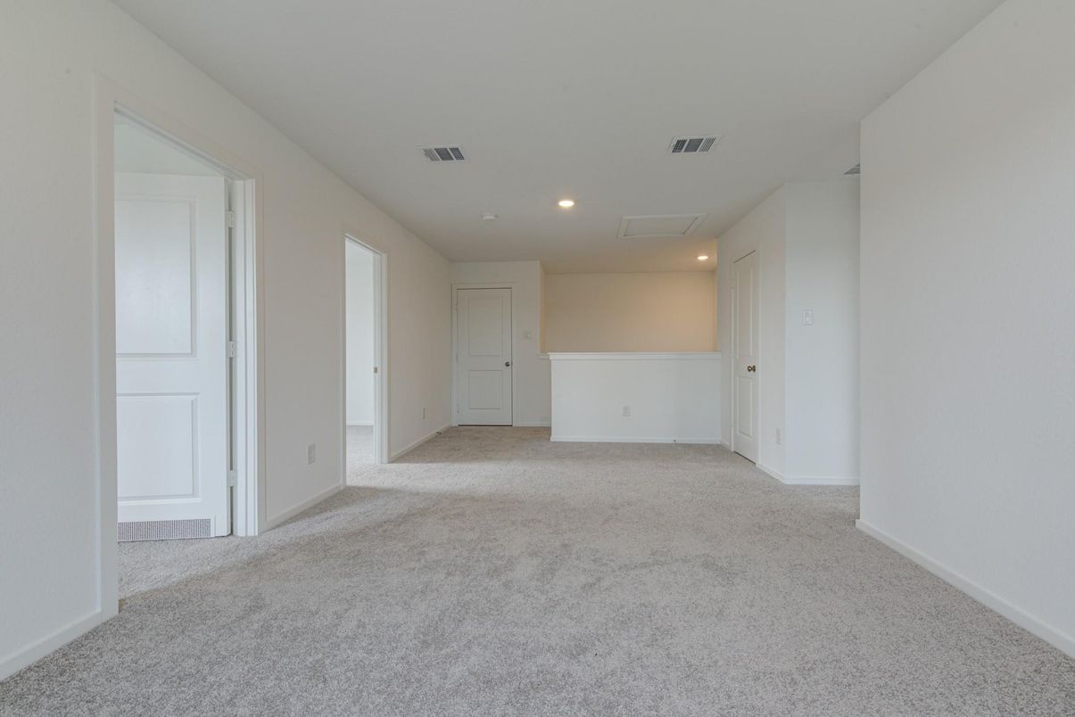 Empty room, Interior, Recessed Lighting
