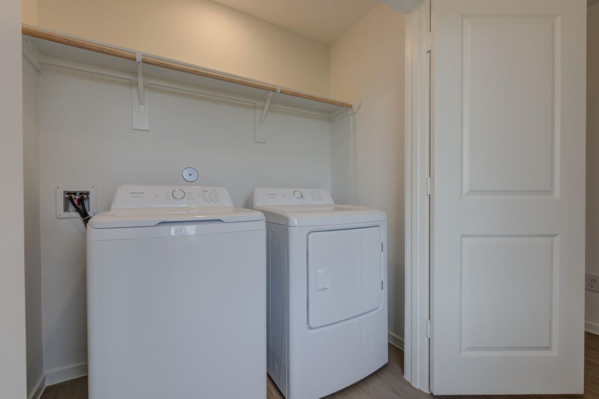 Interior, Utility Closets, Washer, Wood Texture Flooring