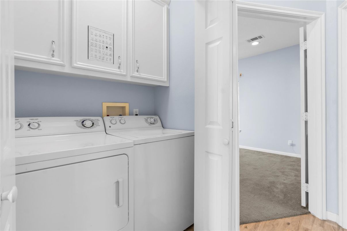 Interior, Recessed Lighting, Utility Closets, Washer, Wood Texture Flooring