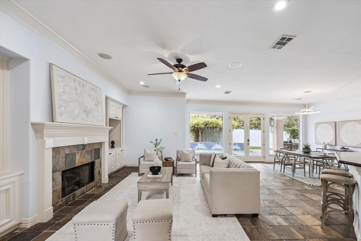 Dining room, Fireplace, Interior, Living room, Pendant Lights, Recessed Lighting