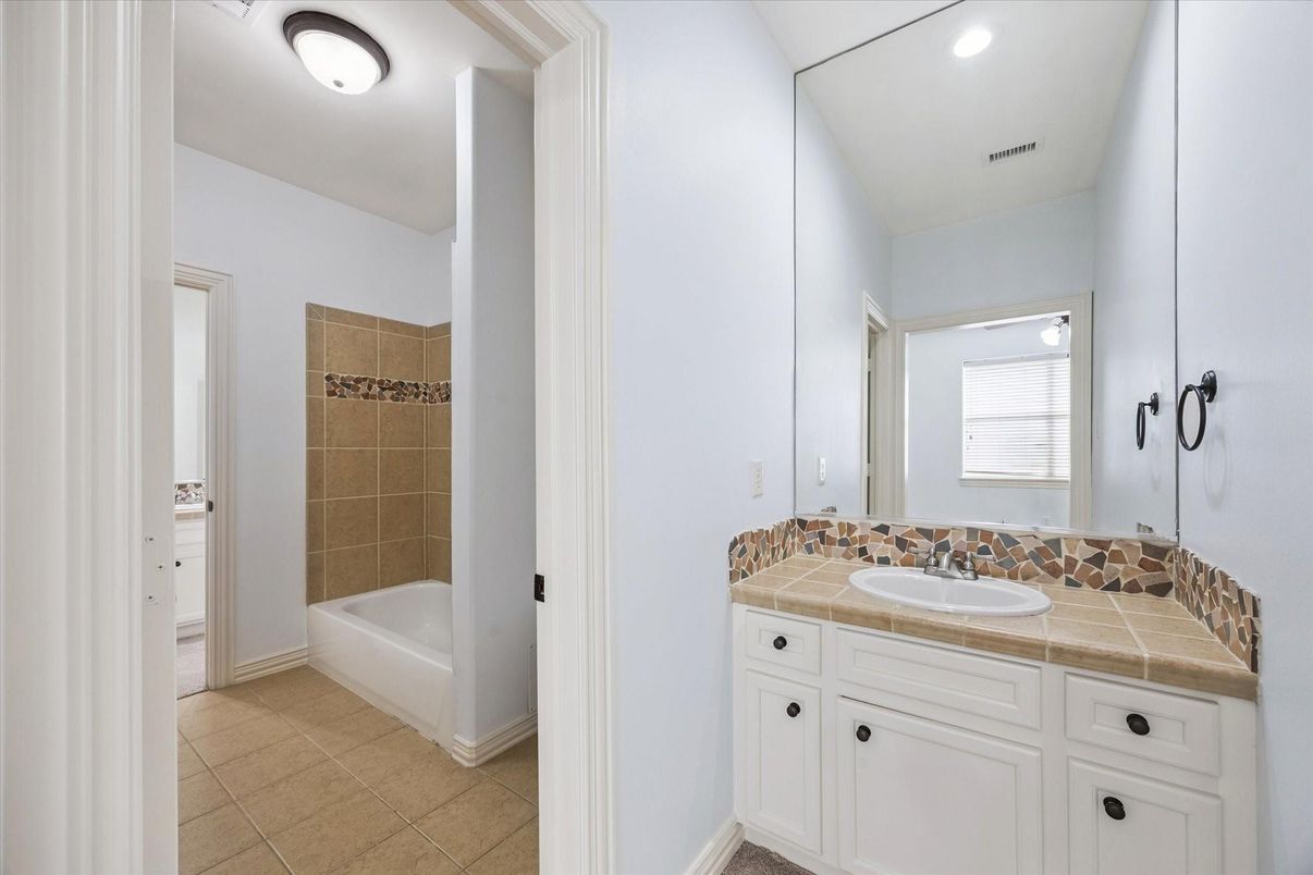 Bathroom, Interior, Recessed Lighting, Tile Countertops