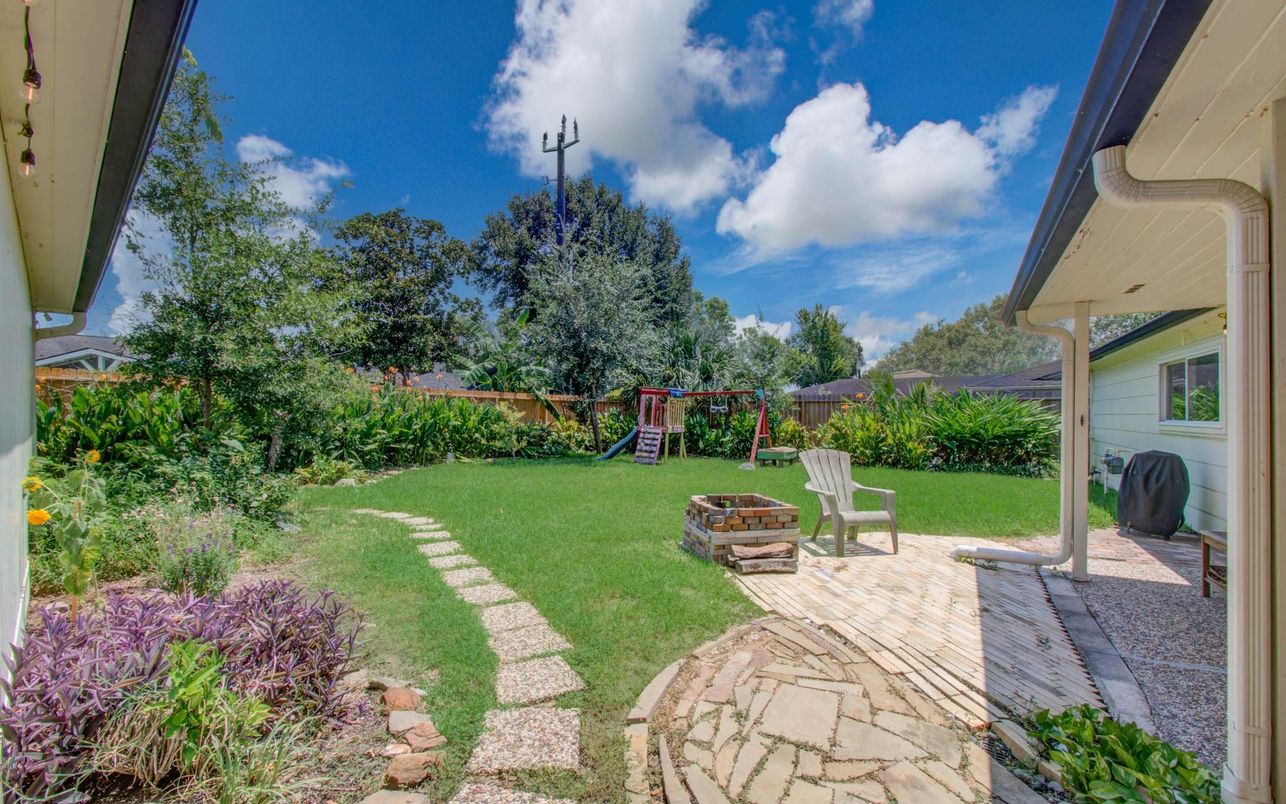 Backyard, Exterior, Playground
