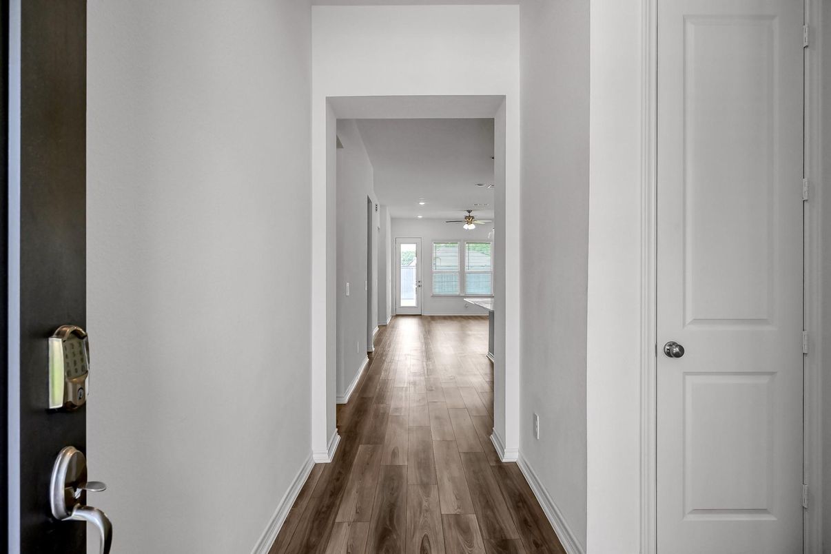 Interior, Recessed Lighting, Wood Texture Flooring
