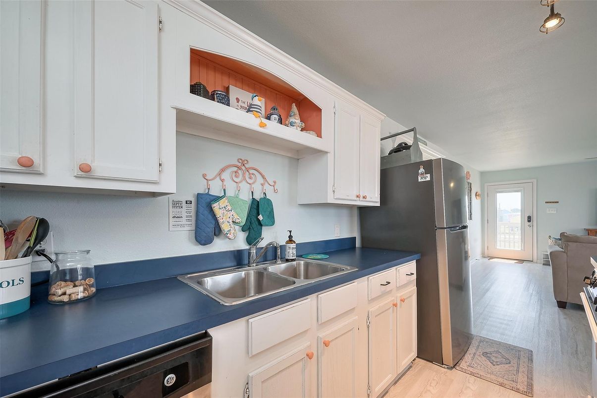 Interior, Kitchen, Wood Texture Flooring