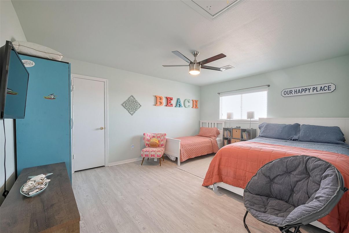 Bedroom, Interior, Wood Texture Flooring