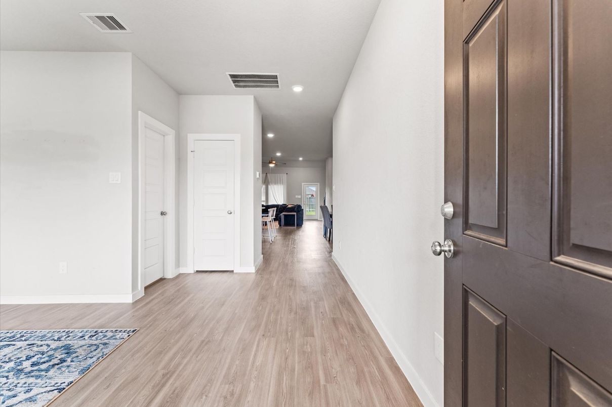 Interior, Recessed Lighting, Wood Texture Flooring