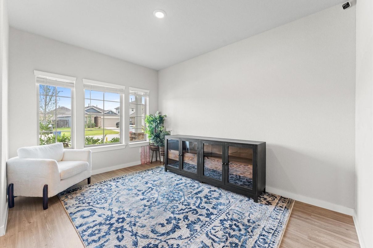 Interior, Recessed Lighting, Wood Texture Flooring