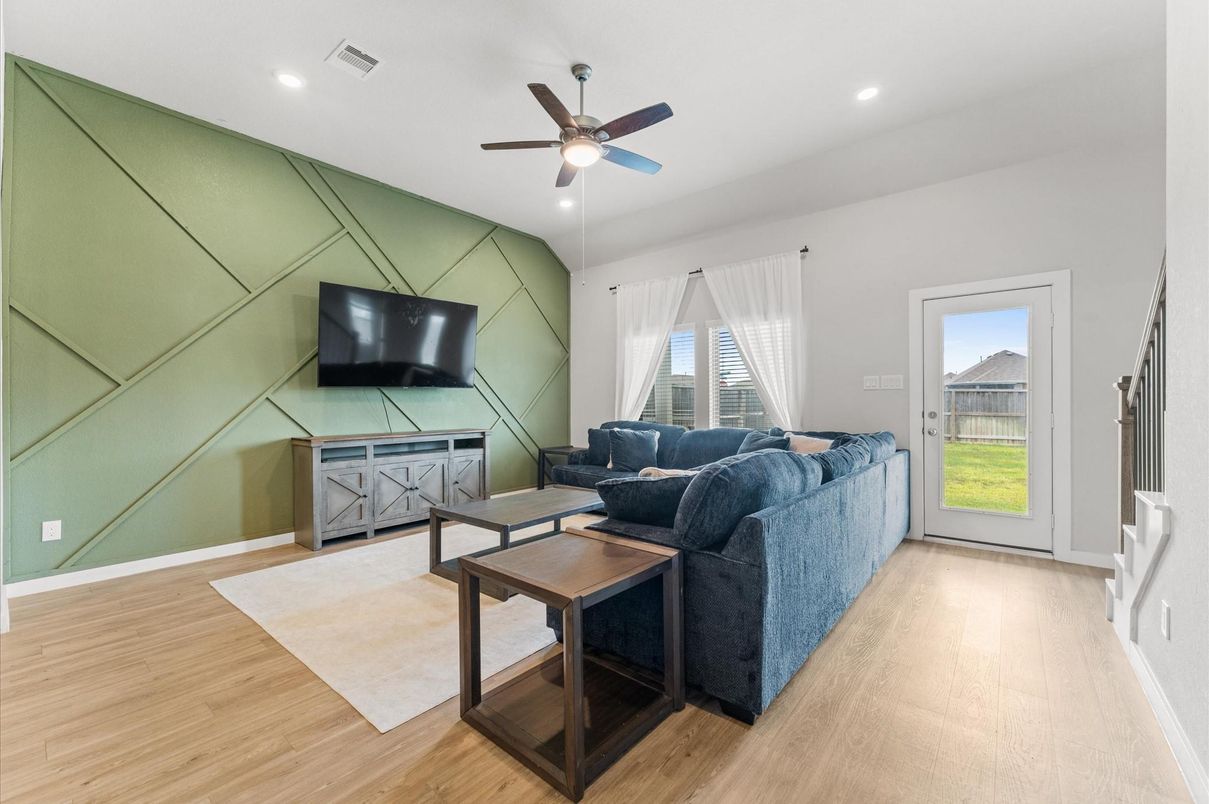 Interior, Living room, Recessed Lighting, Wood Texture Flooring