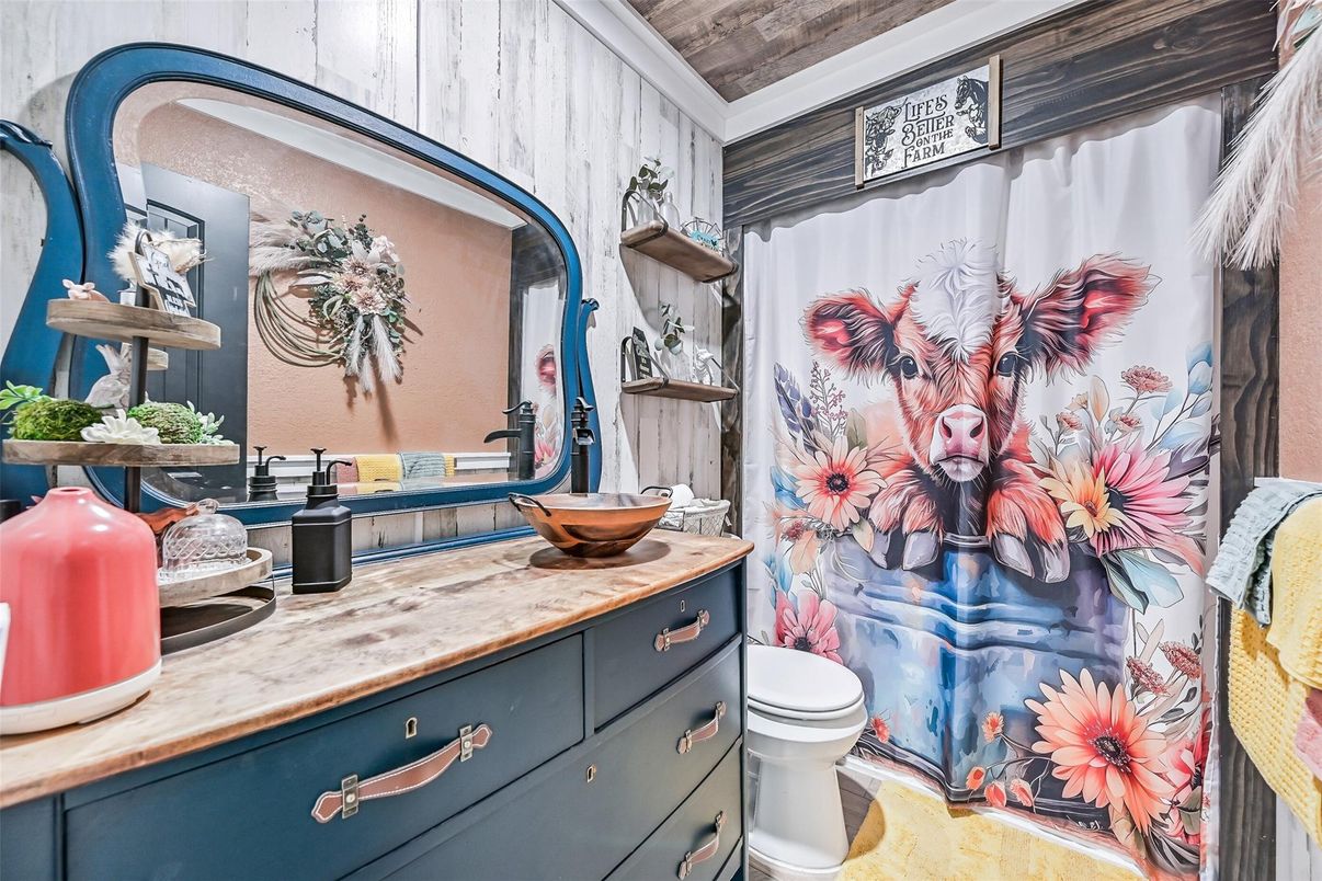 Bathroom, Interior