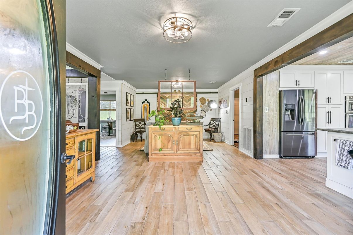 Dining room, Interior, Kitchen, Recessed Lighting, Wood Texture Flooring