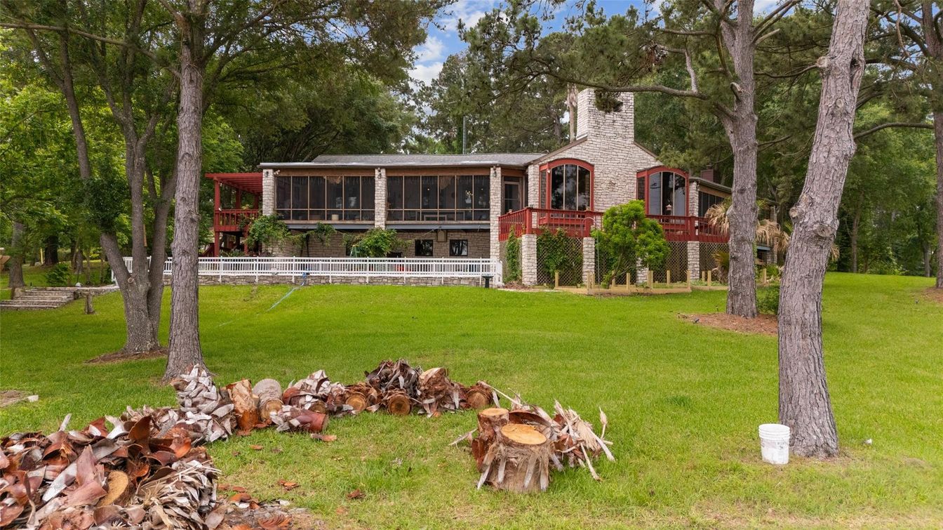 Backyard, Exterior, Facade, Brick Facade, None