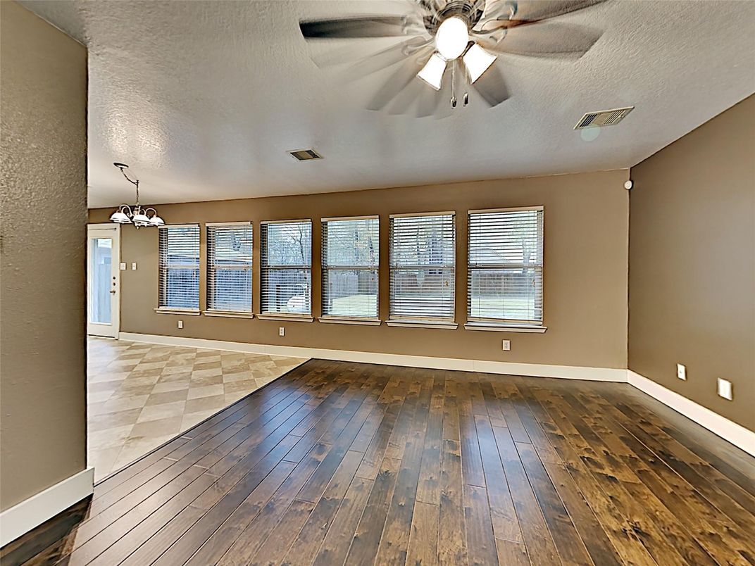 Chandelier, Empty room, Interior, Wood Texture Flooring