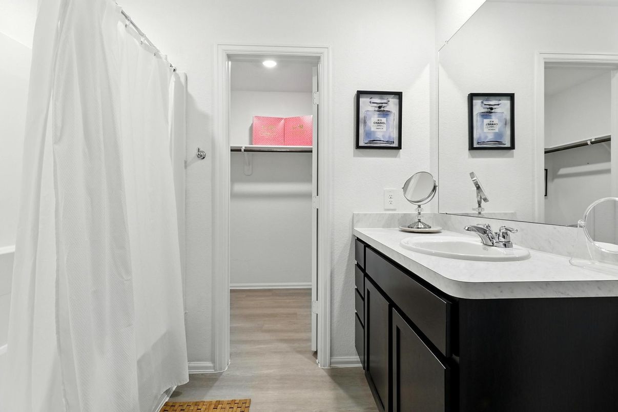 Bathroom, Interior, Recessed Lighting, Wood Texture Flooring
