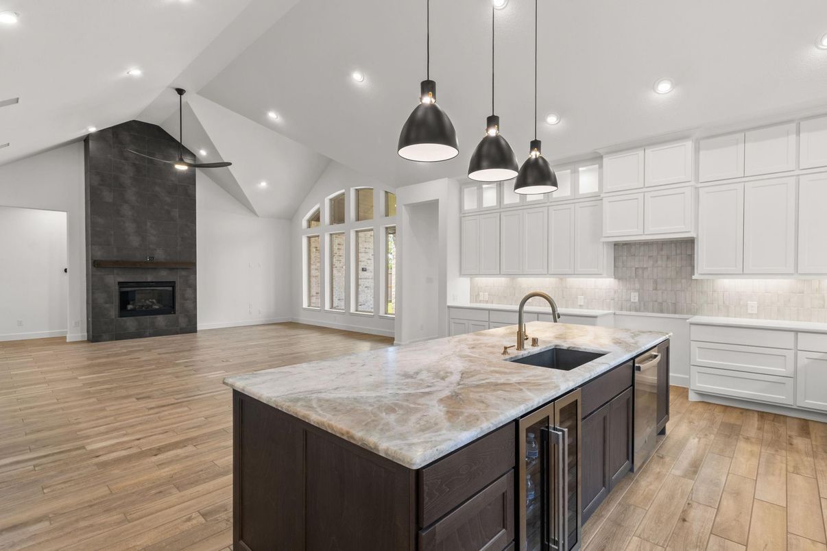 Fireplace, Interior, Kitchen, Pendant Lights, Recessed Lighting, Wood Texture Flooring