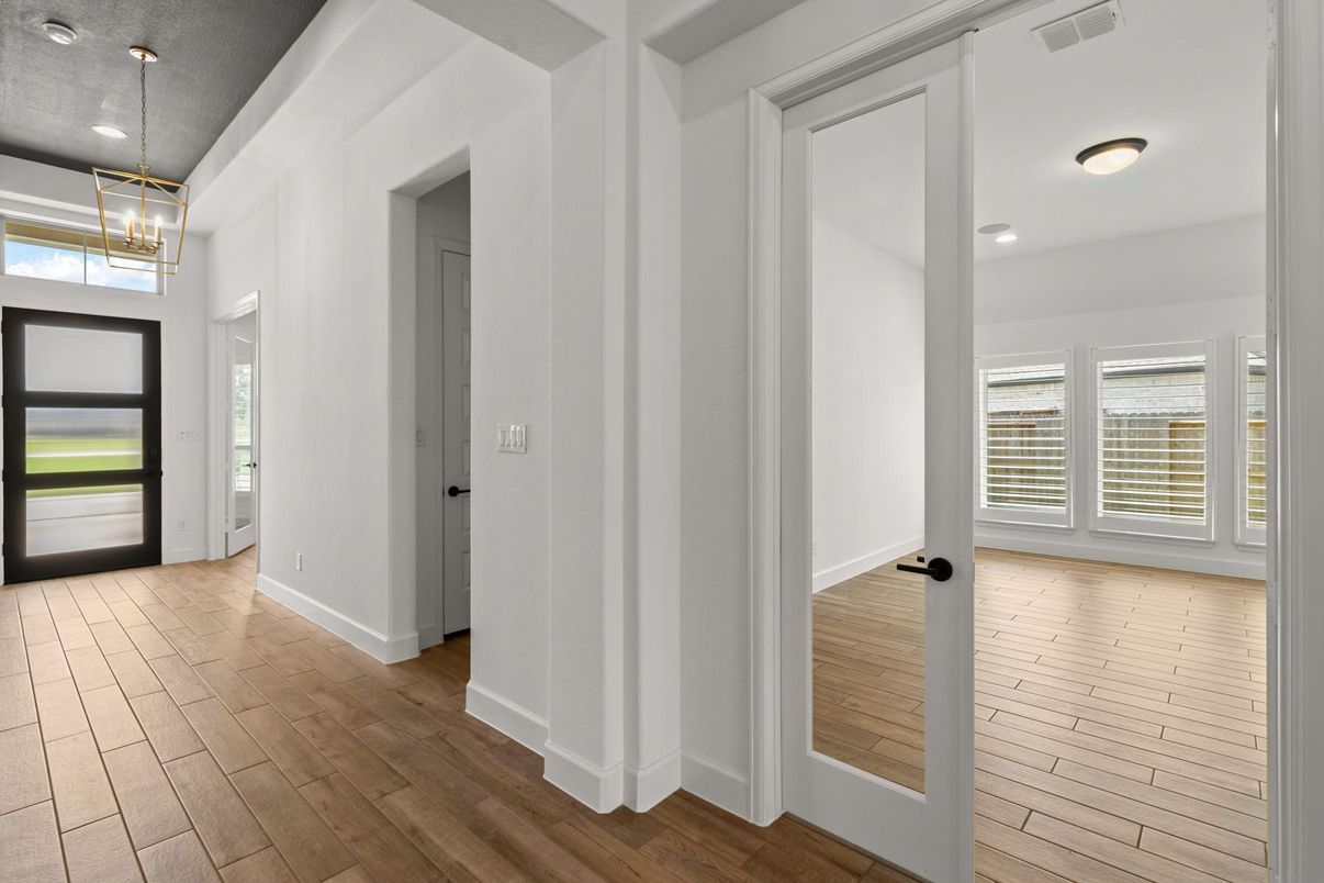 Interior, Pendant Lights, Recessed Lighting, Wood Texture Flooring
