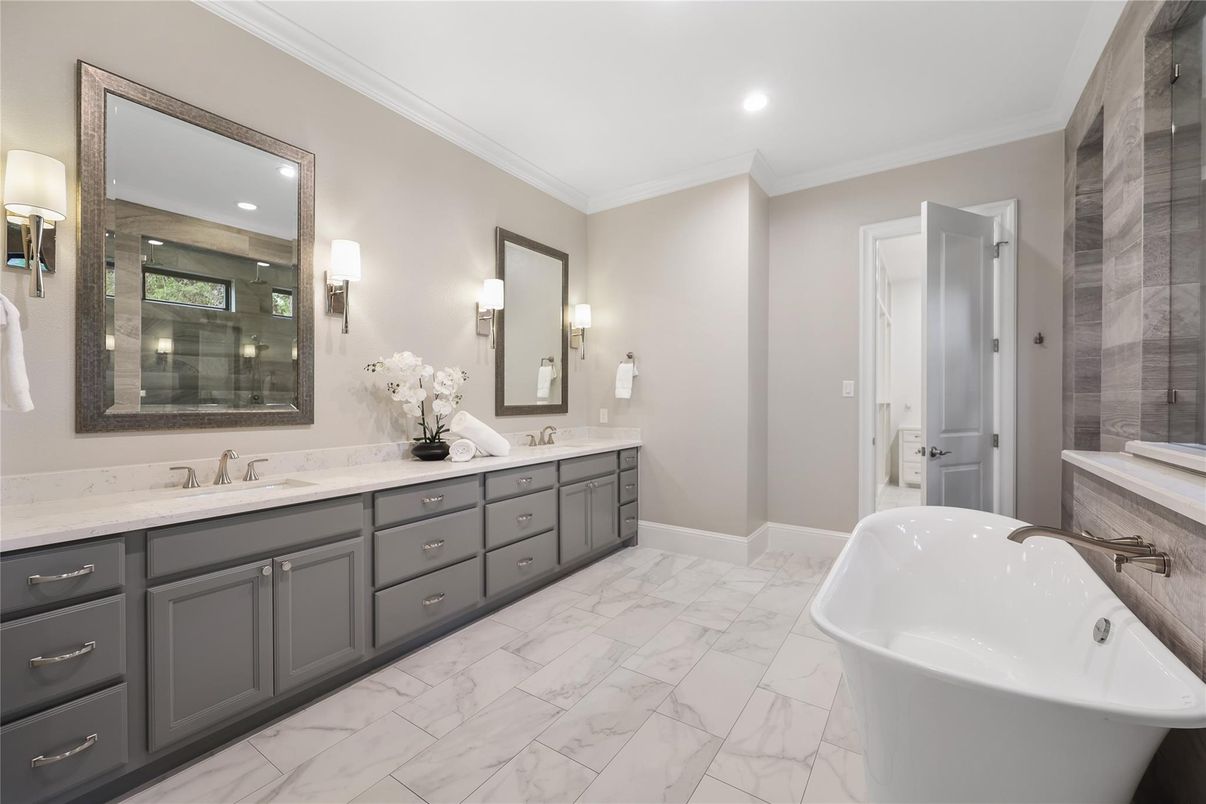 Bathroom, Dual Sink Vanities, Free Standing Baths, Interior, Marble, Recessed Lighting