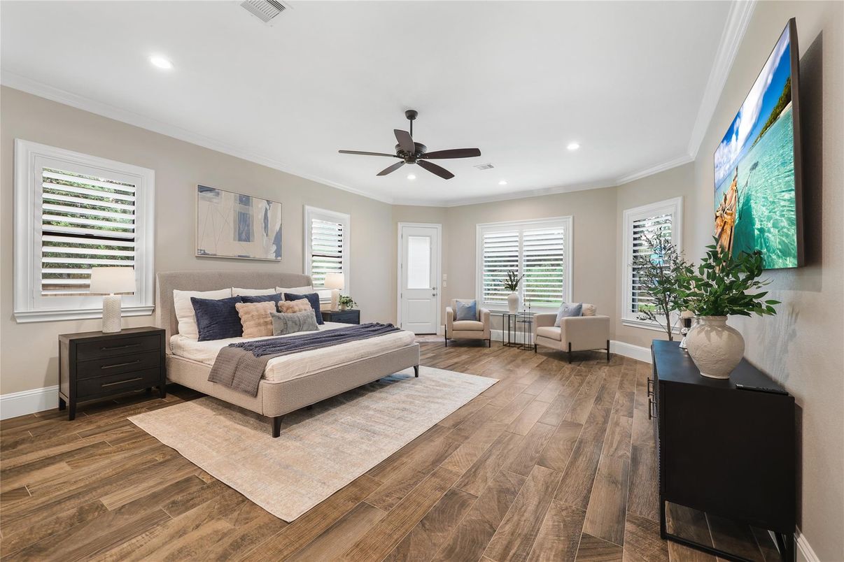 Bedroom, Interior, Recessed Lighting, Wood Texture Flooring