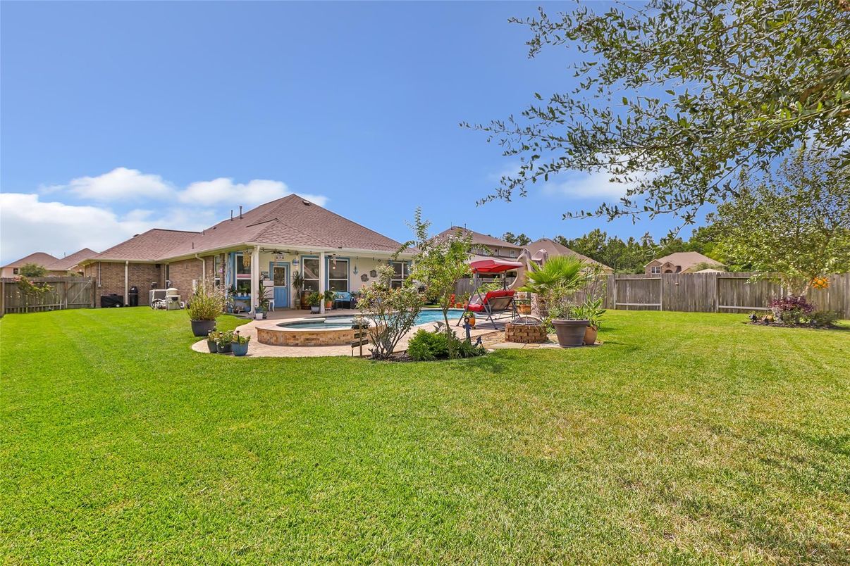 Backyard, Exterior, Pool