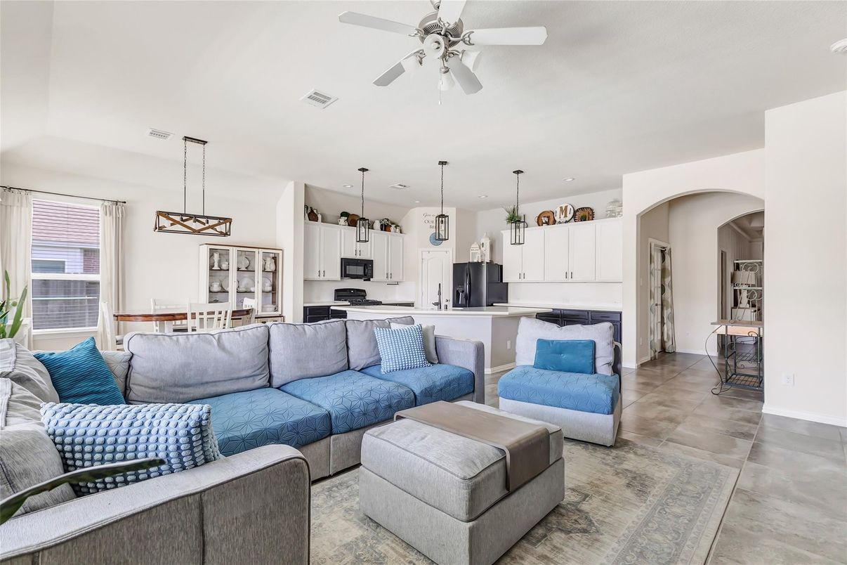 Dining room, Interior, Kitchen, Living room, Pendant Lights, Stainless Steel Appliances