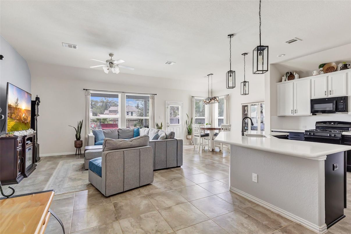 Dining room, Interior, Kitchen, Living room, Pendant Lights