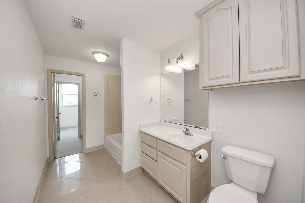 Bathroom, Dual Sink Vanities, Interior