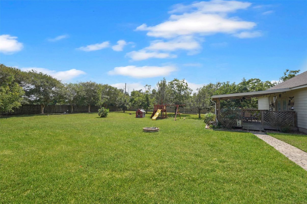 Backyard, Exterior, Playground