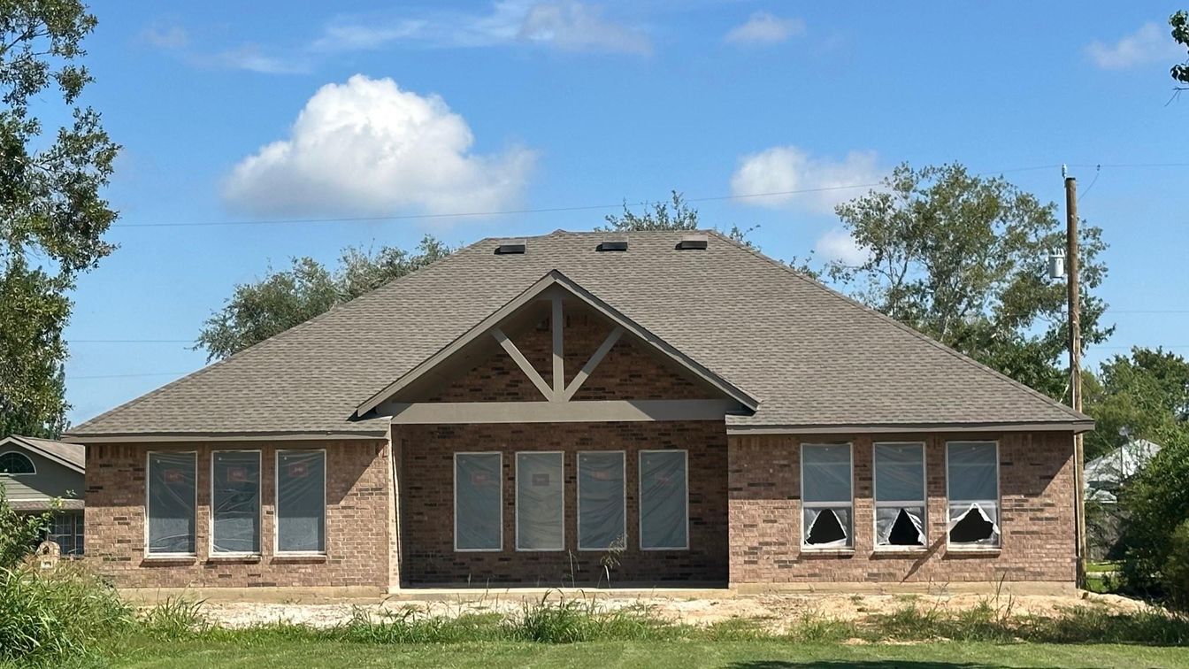 Exterior, Facade, Brick Facade, Ranch