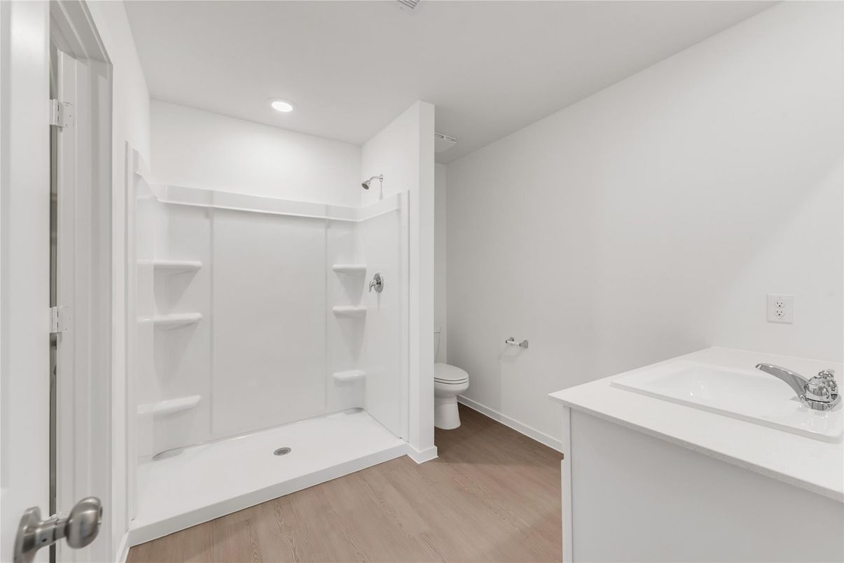 Bathroom, Interior, Recessed Lighting, Walk-in Closets, Wood Texture Flooring