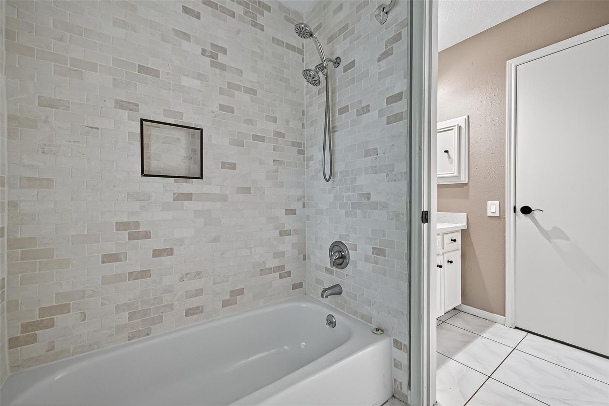 Bathroom, Interior, Stone Walls