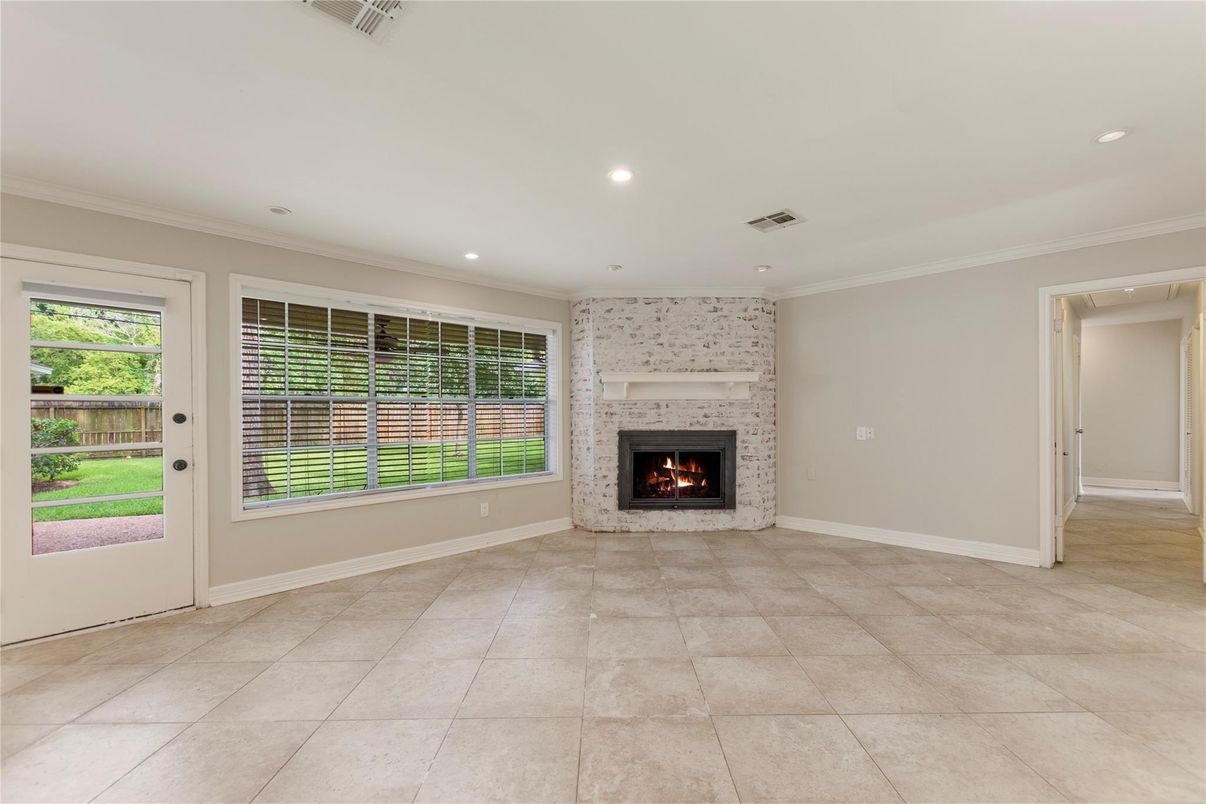 Empty room, Fireplace, Interior, Recessed Lighting