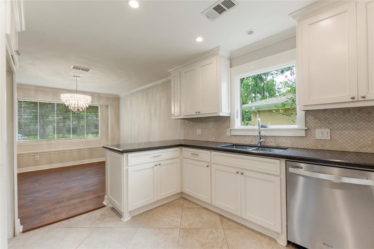 Chandelier, Interior, Kitchen, Recessed Lighting, Stainless Steel Appliances, Wood Texture Flooring