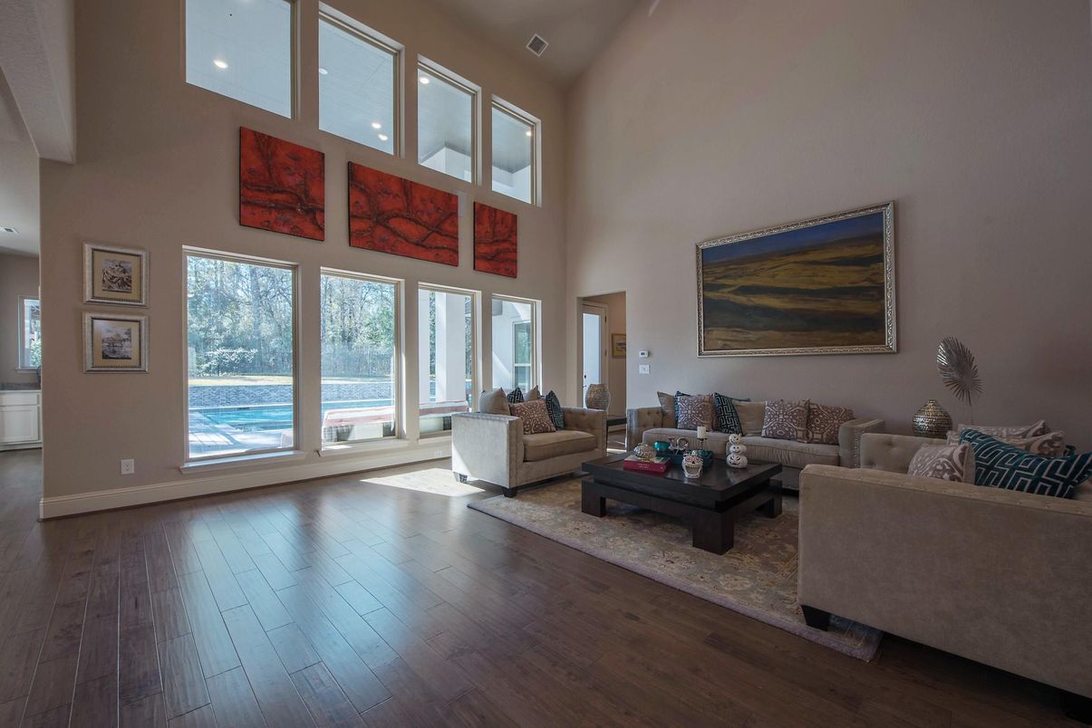 Interior, Living room, Recessed Lighting, Wood Texture Flooring